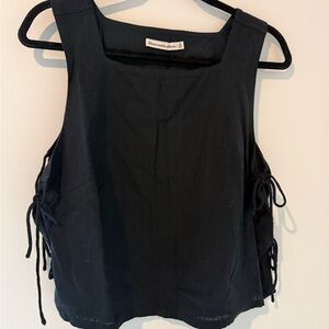 Abercrombie & Fitch Linen-Blend Tie-Side Cropped Tank | Black | Size Medium